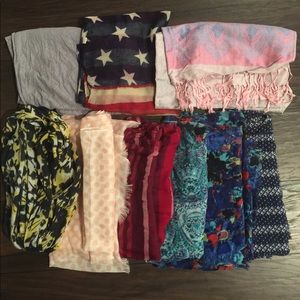Light weight scarves